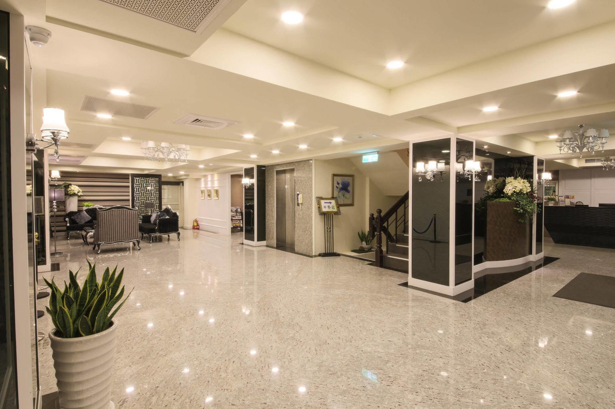 True Friend Hotel Hualien Exterior foto